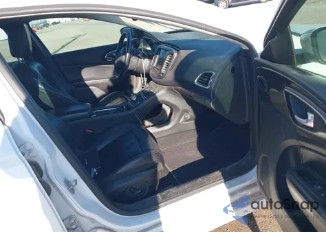 2015 Chrysler 200 C z USA, uszkodzony, nr VIN 1C3CCCCG5FN706590